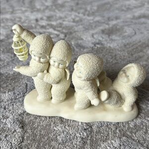 SNOW BABIES - even a small light shines in the darkness